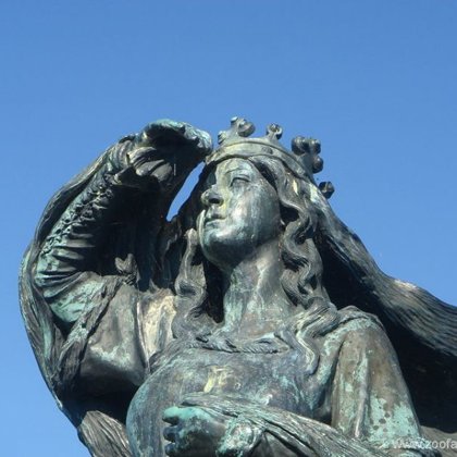 Královna Dagmar Dánská (1186 – 1213), dle legendy dostala věnem také i chov české slepice.